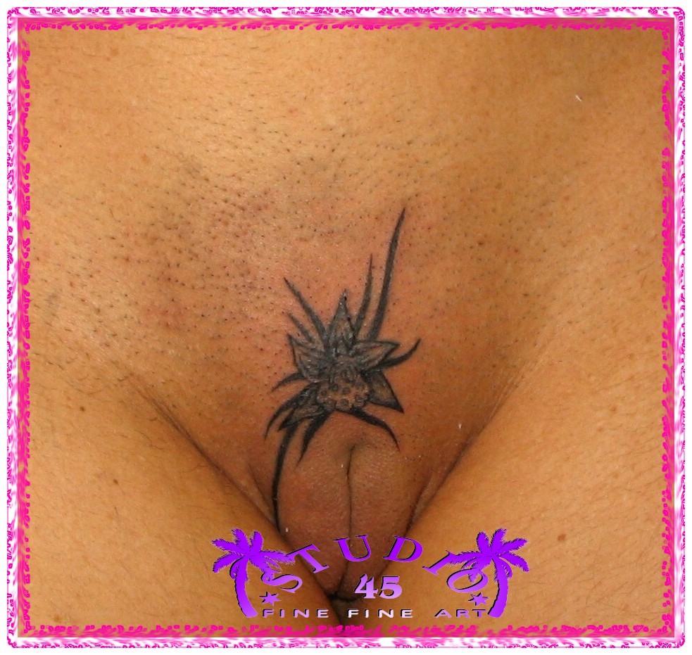Intim Schambereich Orchidee Tattoo Recklinghausen STUDIO 45